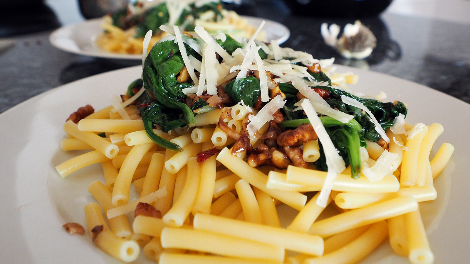 Bergh AM BERG GARTEN - Blattspinat mit Pasta