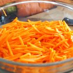 Karotten julienne geschnitten